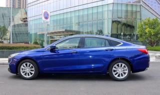 敬礼观后感 在红旗下成长观后感