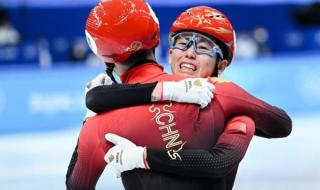 2022春晚有吴京吗 2022冬奥中国首枚金牌获得者